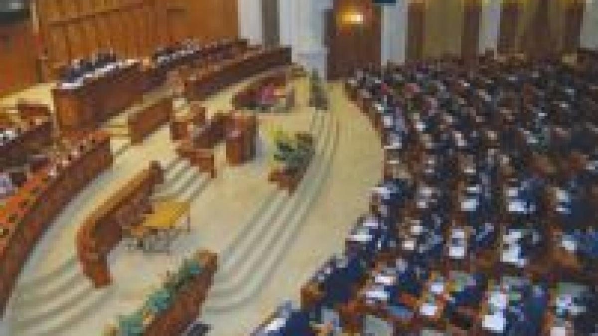 Parlament: Adrian Năstase, printre vicepreşedinţii Camerei Deputaţilor