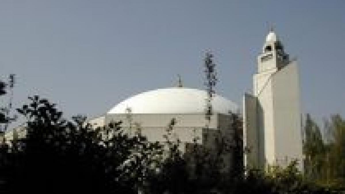 Franţa. O moschee din oraşul Lyon a fost incendiată