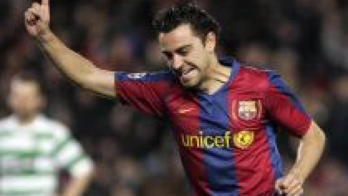 Xavi şi-a prelungit contractul cu Barcelona până în 2014

