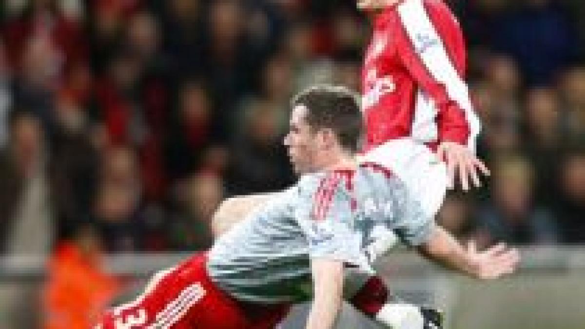 Arsenal-Liverpool 1-1. Tunarii au făcut faţă cu un om mai puţin.Rezultate Anglia

