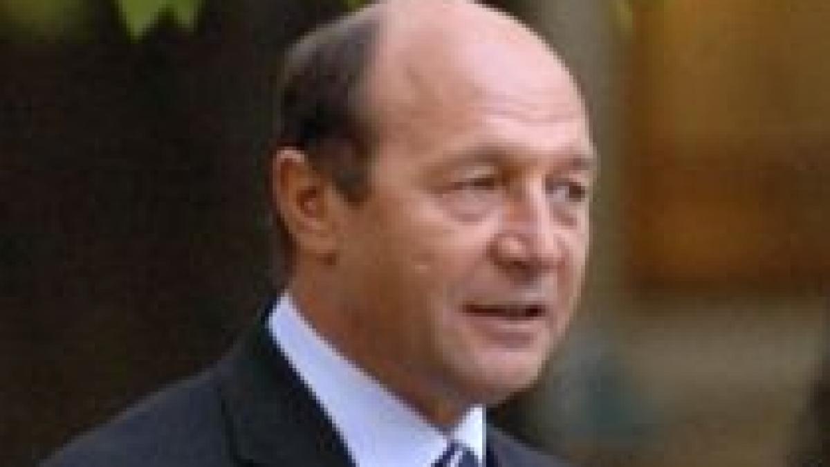 Traian Băsescu, despre Revoluţie: Sacrificiul eroilor din decembrie 1989 nu trebuie uitat niciodată