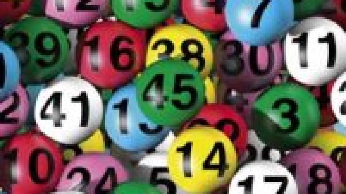 Duminică a avut loc ultima extragere Loto 6/49 din acest an. Vezi numerele câştigătoare