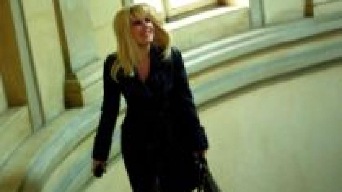 Elena Udrea, singură în propriul minister