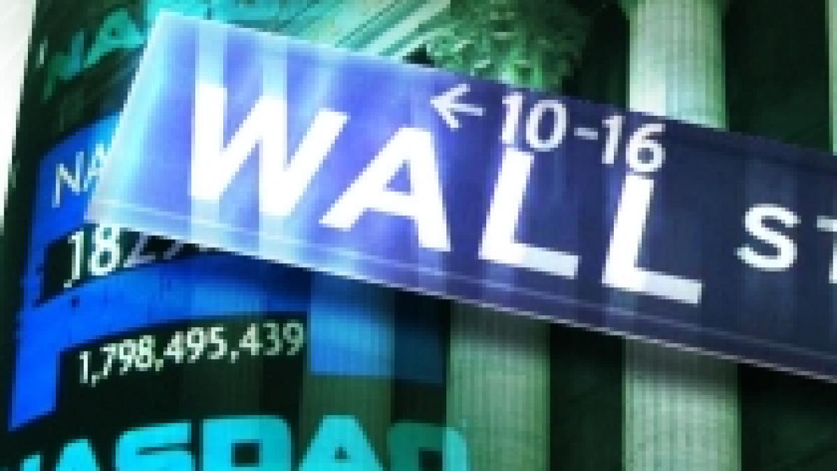 Wall Street, pe roşu din cauza previziunilor sumbre din sectorul distribuţiei