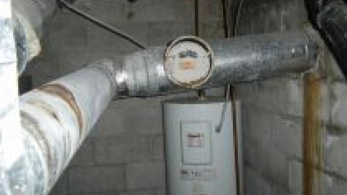 Petrom e gata să furnizeze păcură Centralelor Electrice de Termoficare 