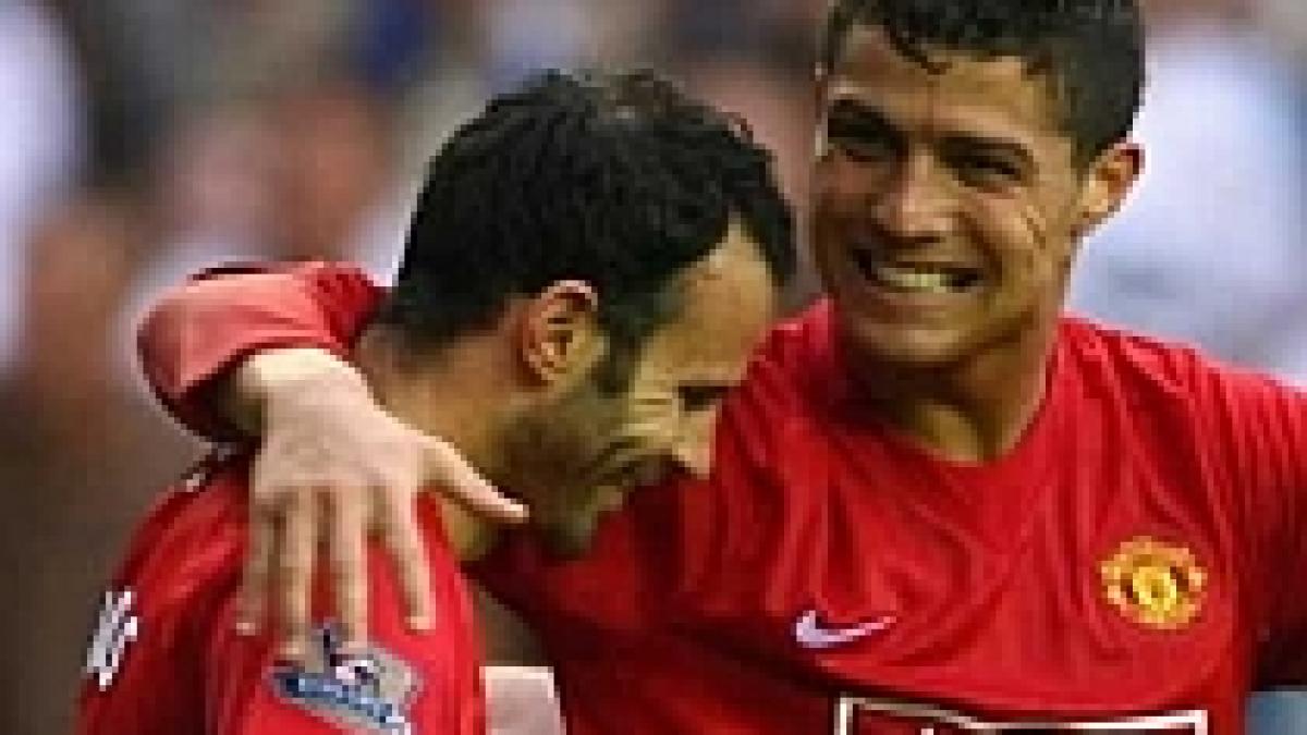 Tuşierul le-a stricat lui Rooney şi Giggs faza anului (VIDEO)