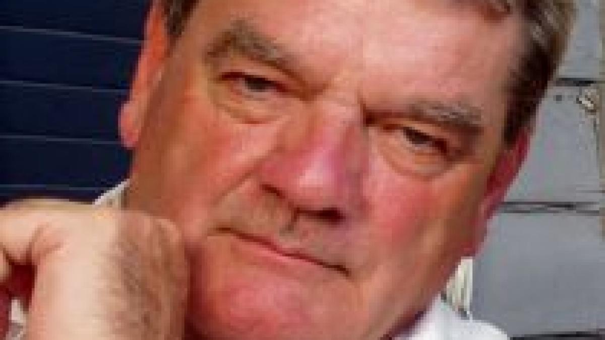 Istoricul David Irving susţine că Hitler l-a desemnat să devină biograful lui