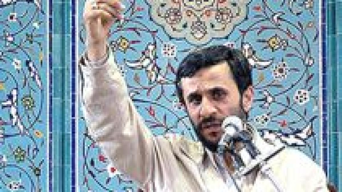 Teheran: SUA finanţează o revoluţie de catifea în Iran

