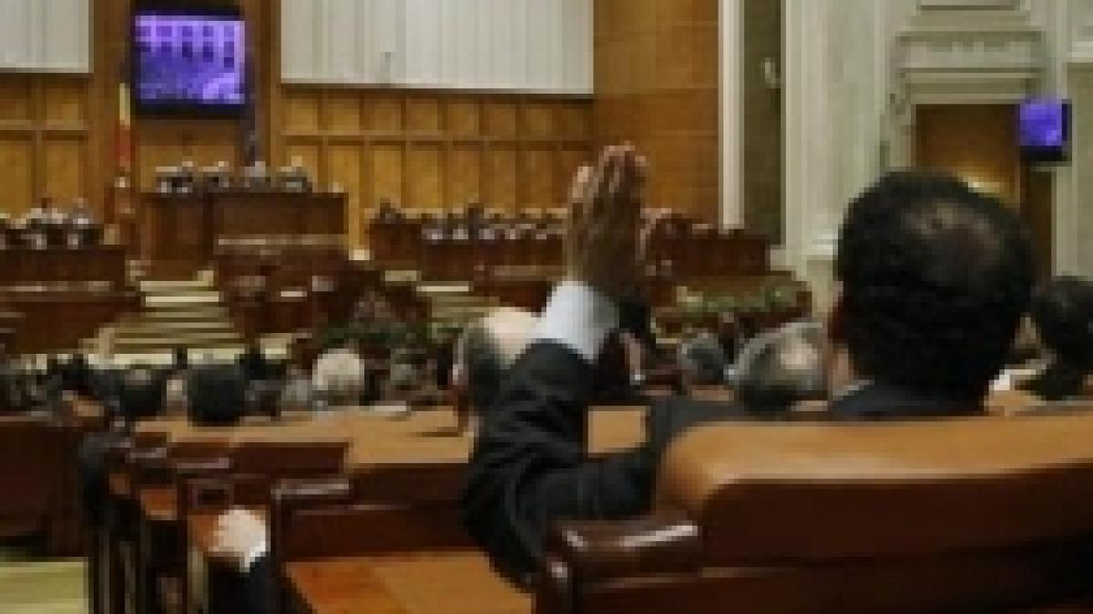 Măsură anti-chiul parlamentar: scanarea semnăturilor deputaţilor