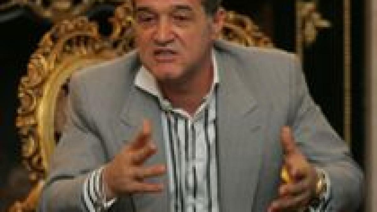 Becali, părăsit de oamenii din PNG-CD. PD-L racolează penegişti, dar nu şi pe patronul din Pipera