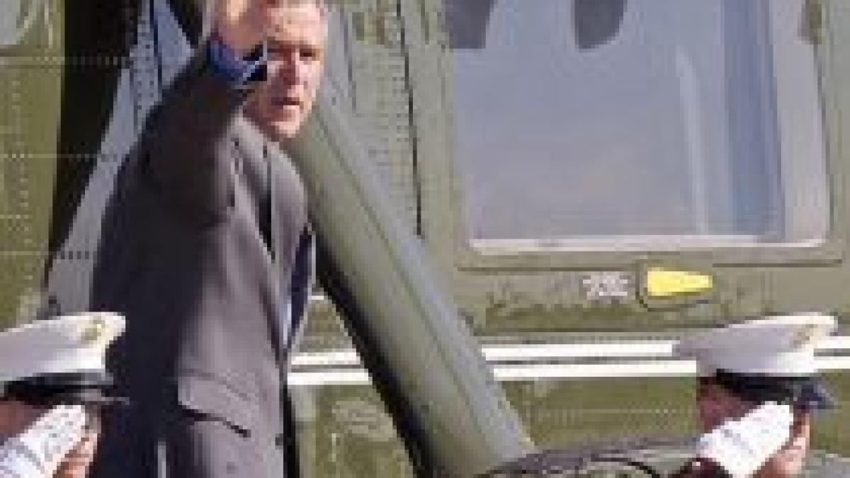 Plecarea lui George W. Bush de la Casa Albă, denumită "momentul Ceauşescu" de un jurnalist american 