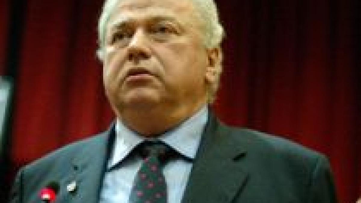 Talpeş: ?Preşedintele trebuie să ştie când se îmbată soţiile ambasadorilor?

