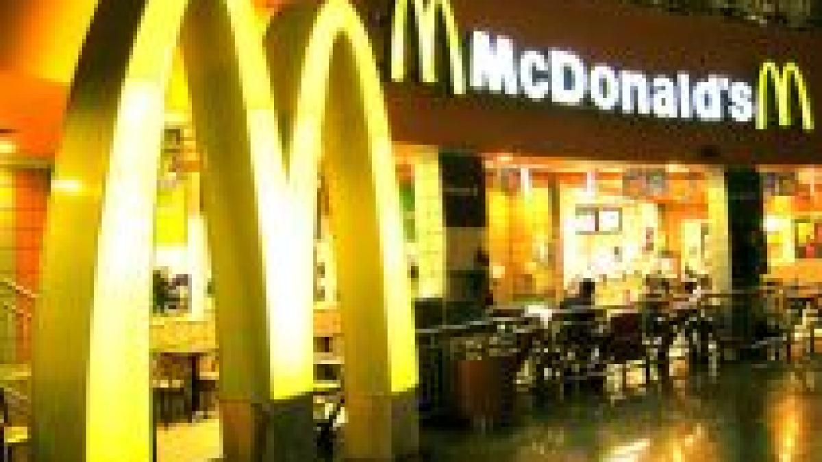 Când multe companii concediază, McDonald's vrea să angajeze 12.000 de persoane în Europa