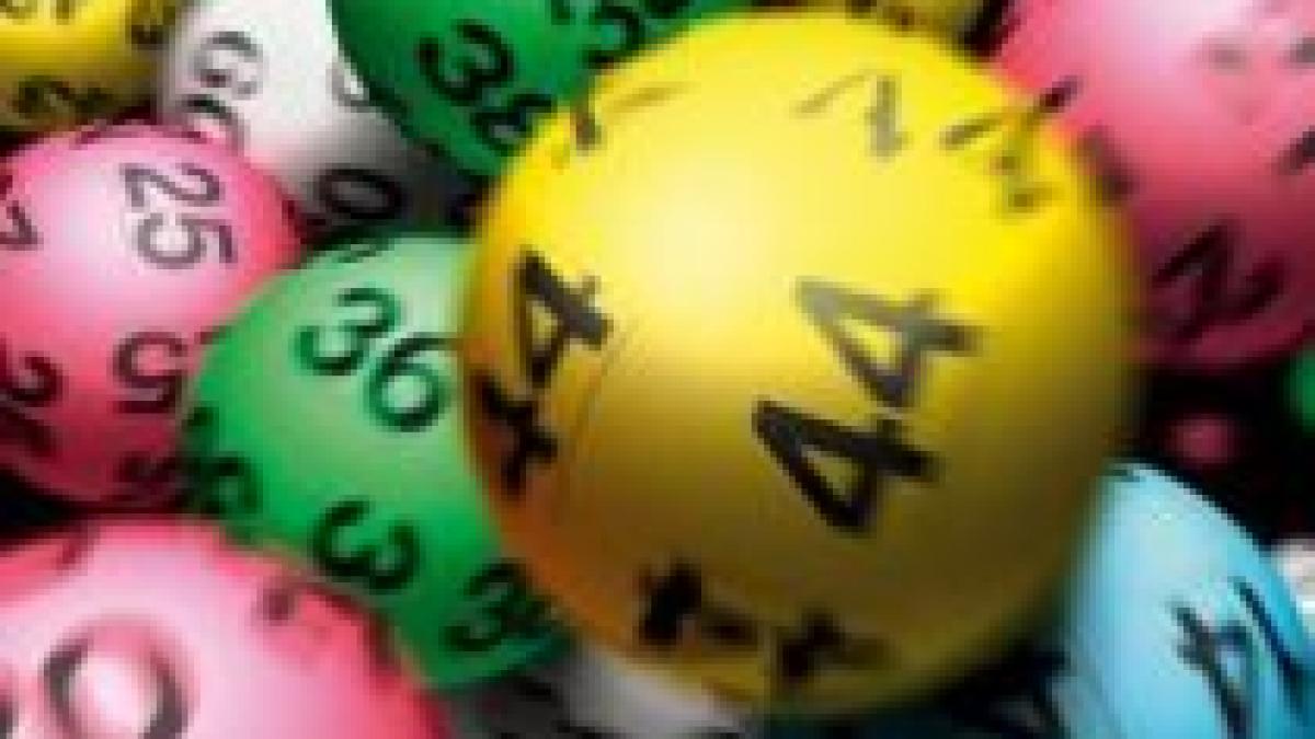 Marele premiu la Loto 6/49 se reportează. Aflaţi numerele câştigătoare!