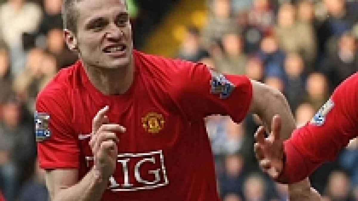 Manchester United a luat un avans de trei puncte în Premier League după 5-0 cu WBA