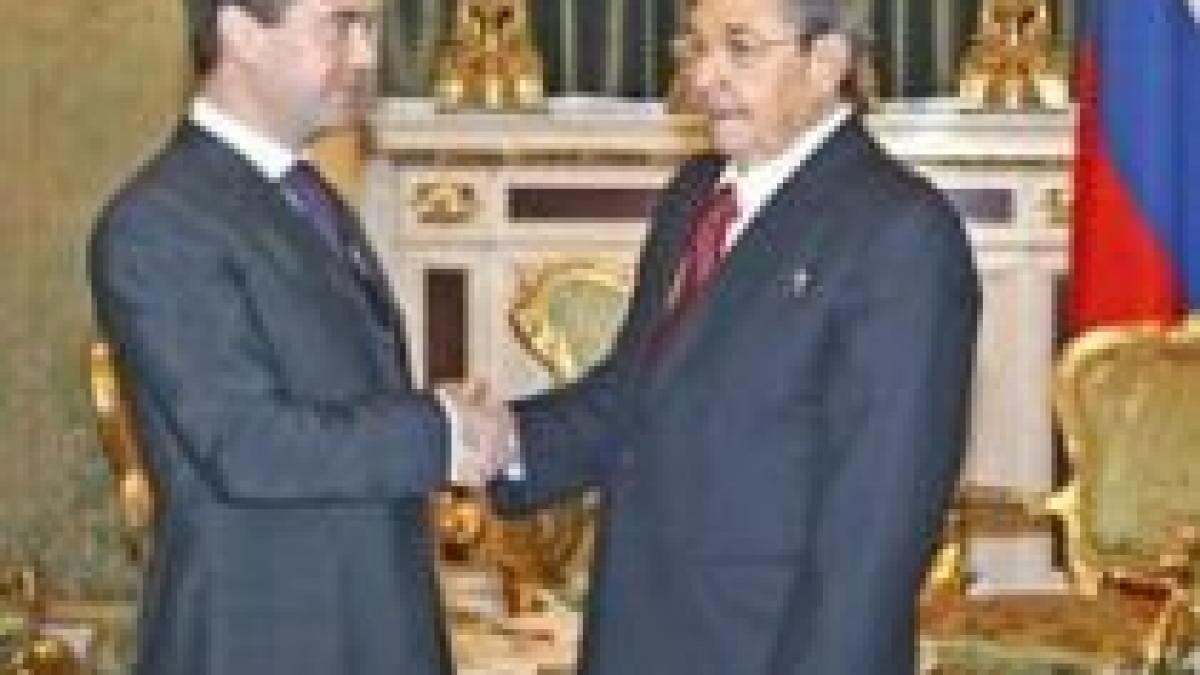 Parteneriat strategic între Rusia şi Cuba, semnat la Kremlin 