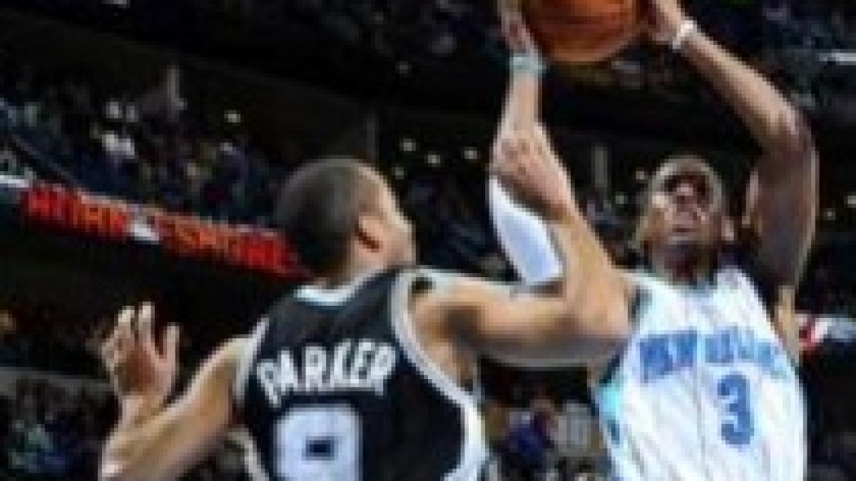 Hornets pierde la Spurs, în ciuda celor 38 de puncte înscrise de Paul