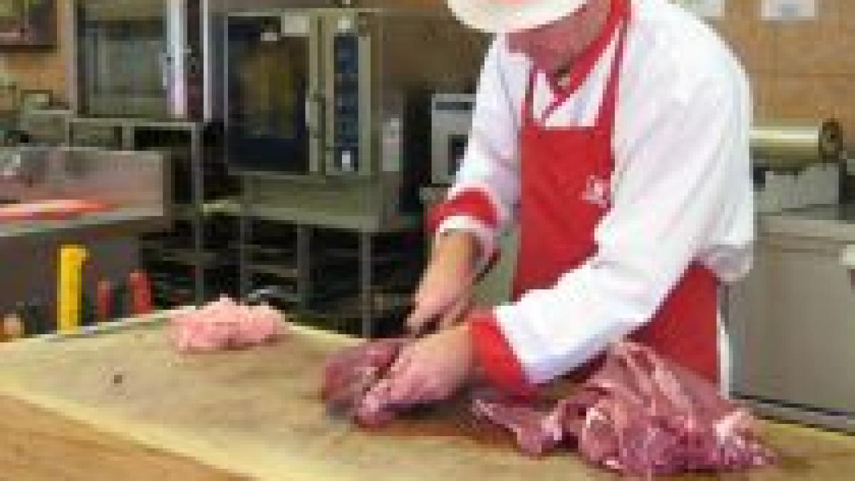 Industria alimentară concediază 20.000 de angajaţi

