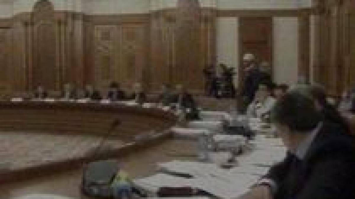 Comisia Juridică din Camera Deputaţilor, aviz negativ pentru începerea urmăririi penale a lui Adrian Năstase