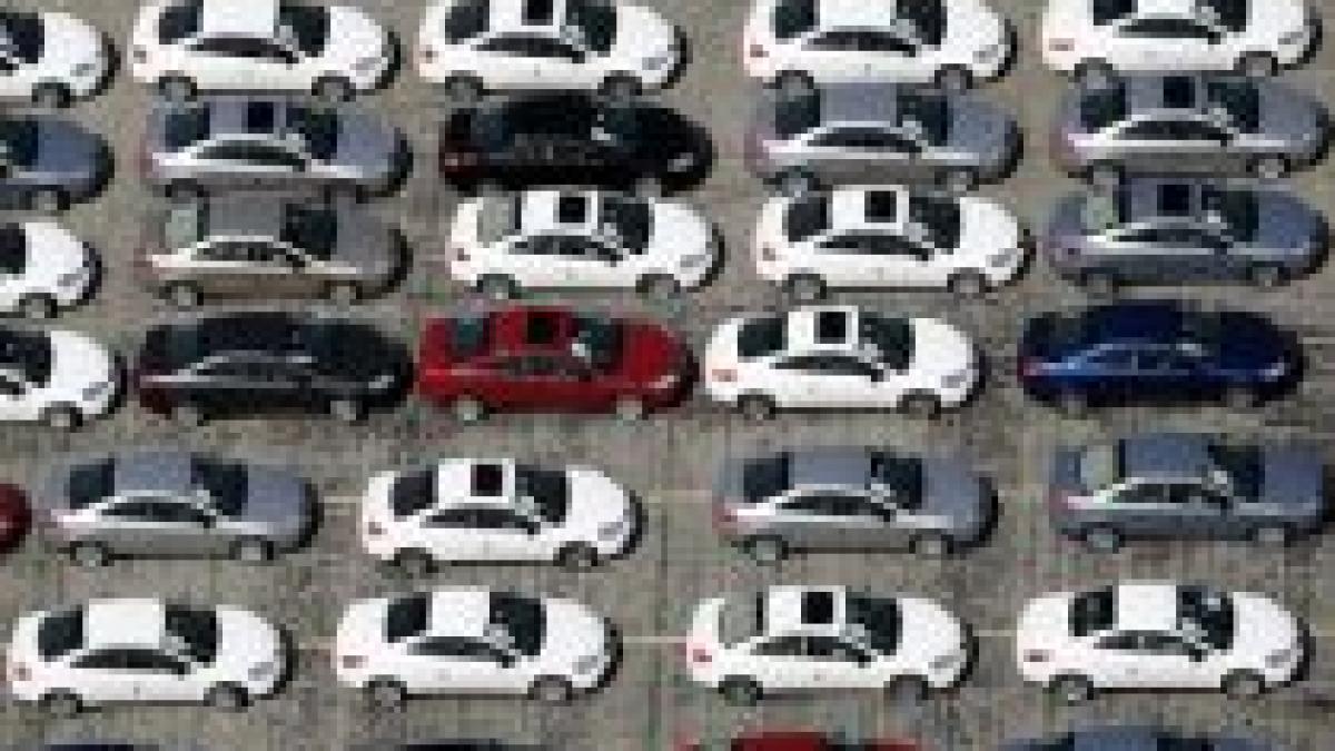 Piaţa auto din SUA atinge minimul ultimilor 27 de ani, cu o scădere, în ianuarie, de 37%