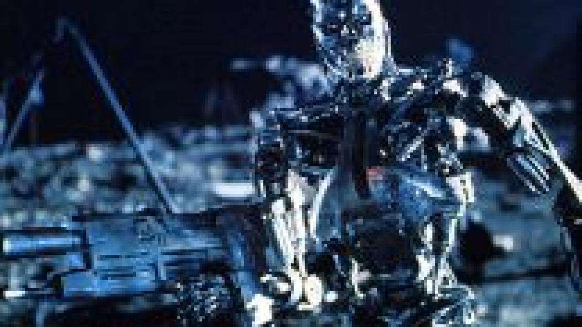 Cercetător din SUA: Până în 2015, armata americană va fi pe jumătate robotizată 