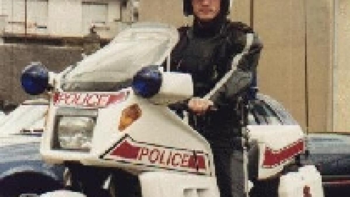 Fotbalist luat de pe teren de poliţie în Malta!