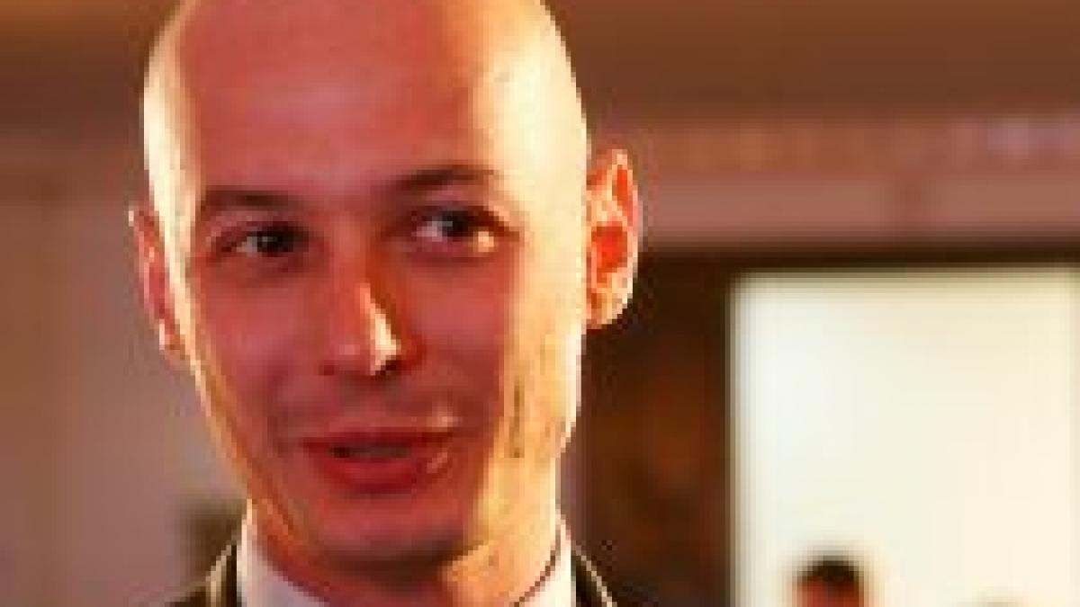 Bogdan Olteanu: Liberalii ar trebui să ?aibă? un candidat independent la preşedinţie

