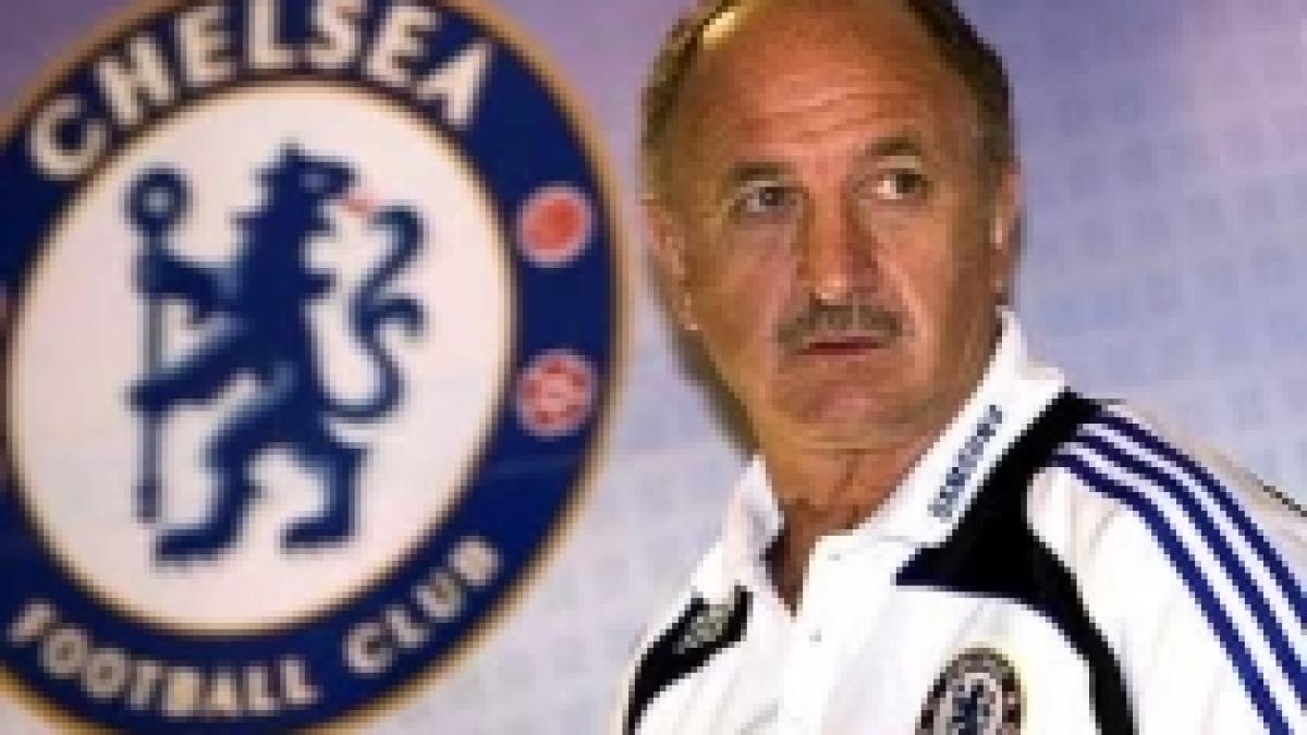 Chelsea l-a concediat pe antrenorul Scolari!