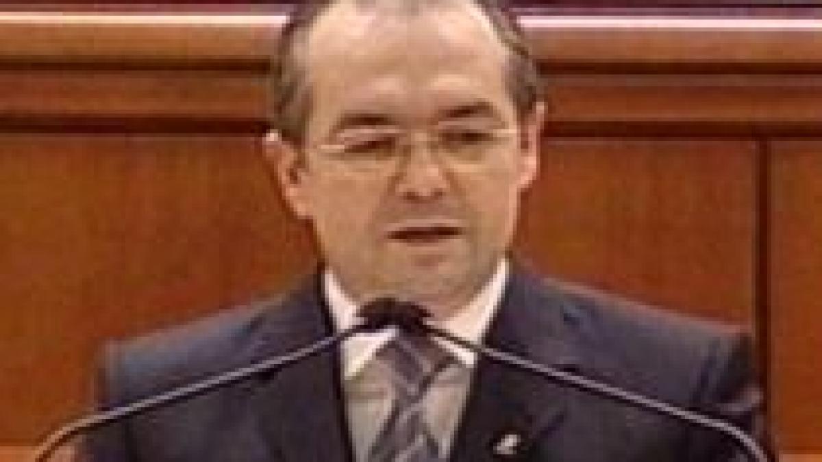 Emil Boc: România suferă de obezitate birocratică şi obişnuinţa risipei