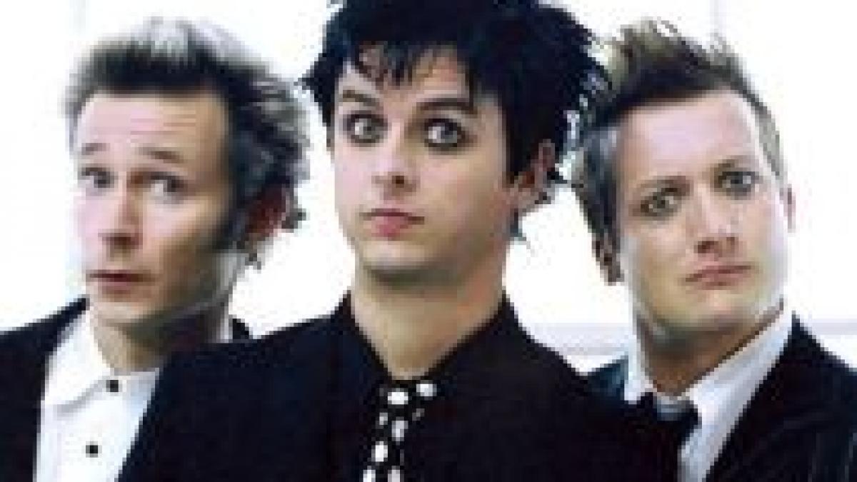 Green Day lansează, în mai, un nou album: "21st Century Breakdown" 