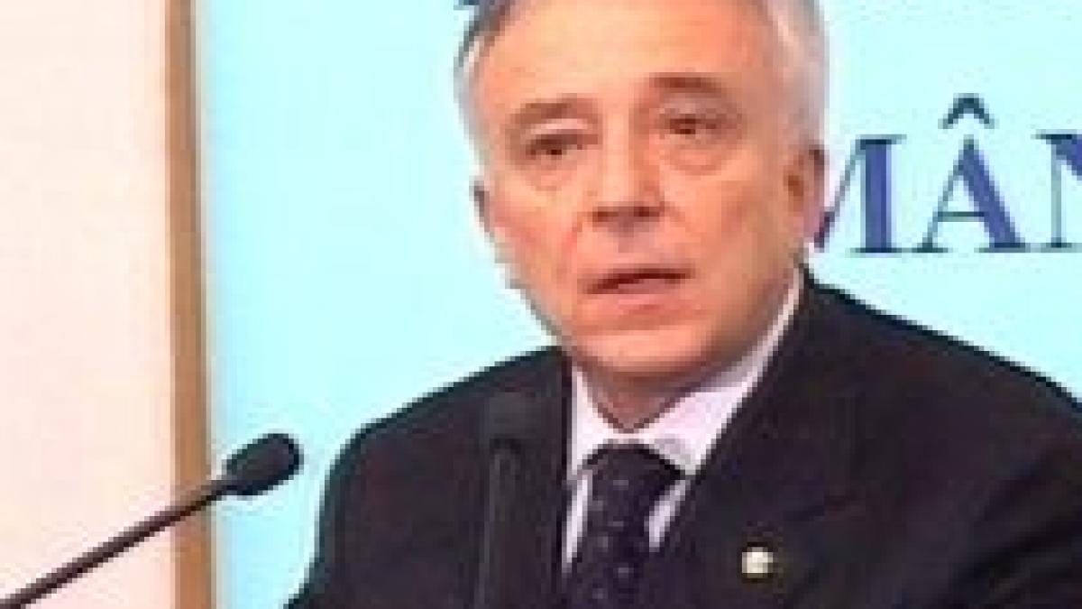 Isărescu: BNR a vândut un miliard de euro pentru a steriliza valuta preschimbată de Finanţe în lei
