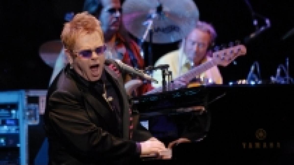 Elton John va produce un film horror SF inspirat dintr-un roman al lui Jane Austen
