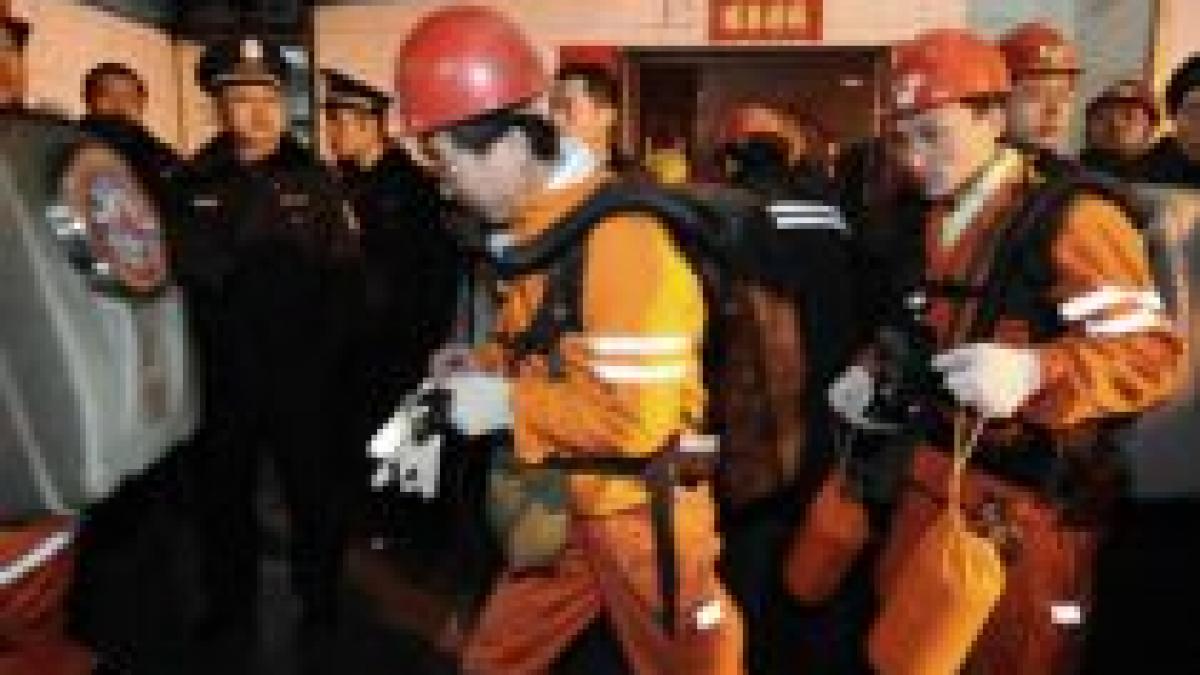 74 de mineri au murit în urma unei explozii într-o mină din China