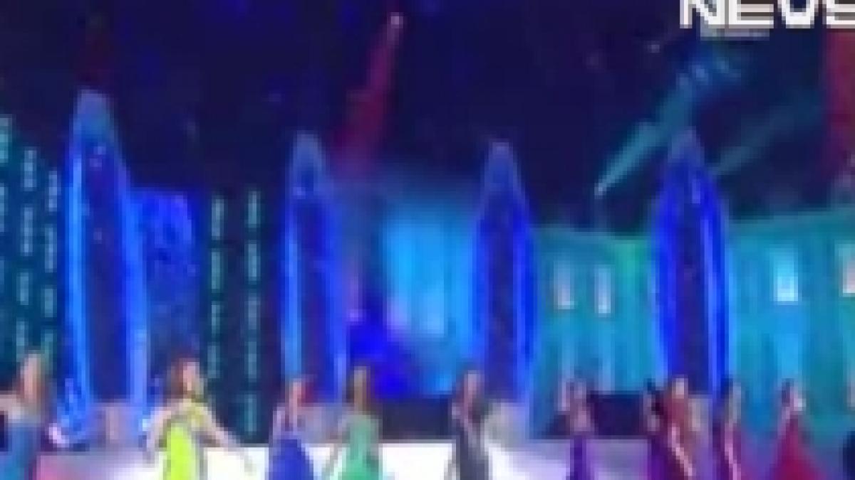 Miss Guadalupe face cunoştinţă cu podeaua (VIDEO)
