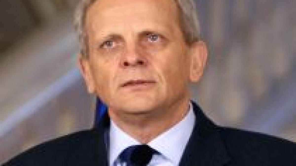 Stolojan: România trimite o cerere de finanţare la Comisia Europeană în martie