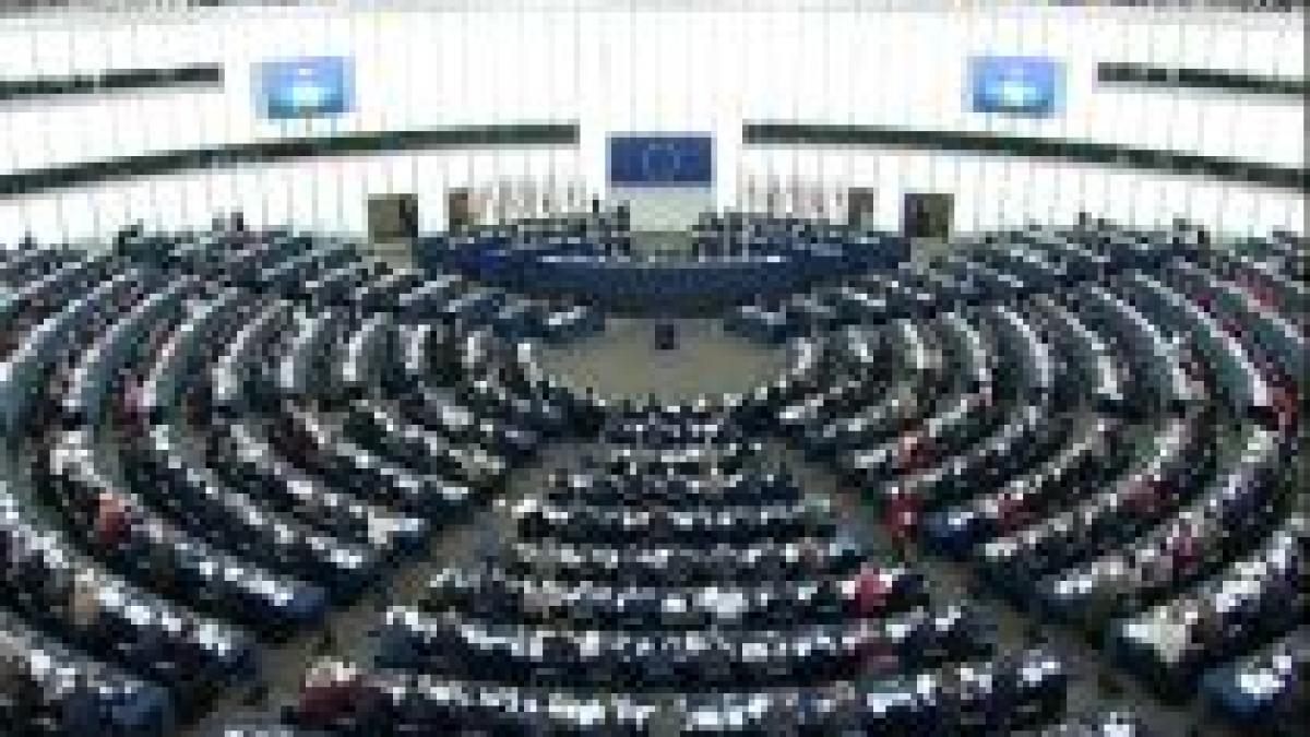 Eurodepută&#539;ia, colac de salvare pentru refuza&#539;ii uninominalului &#537;i ispită pentru favori&#539;ii liderilor politici