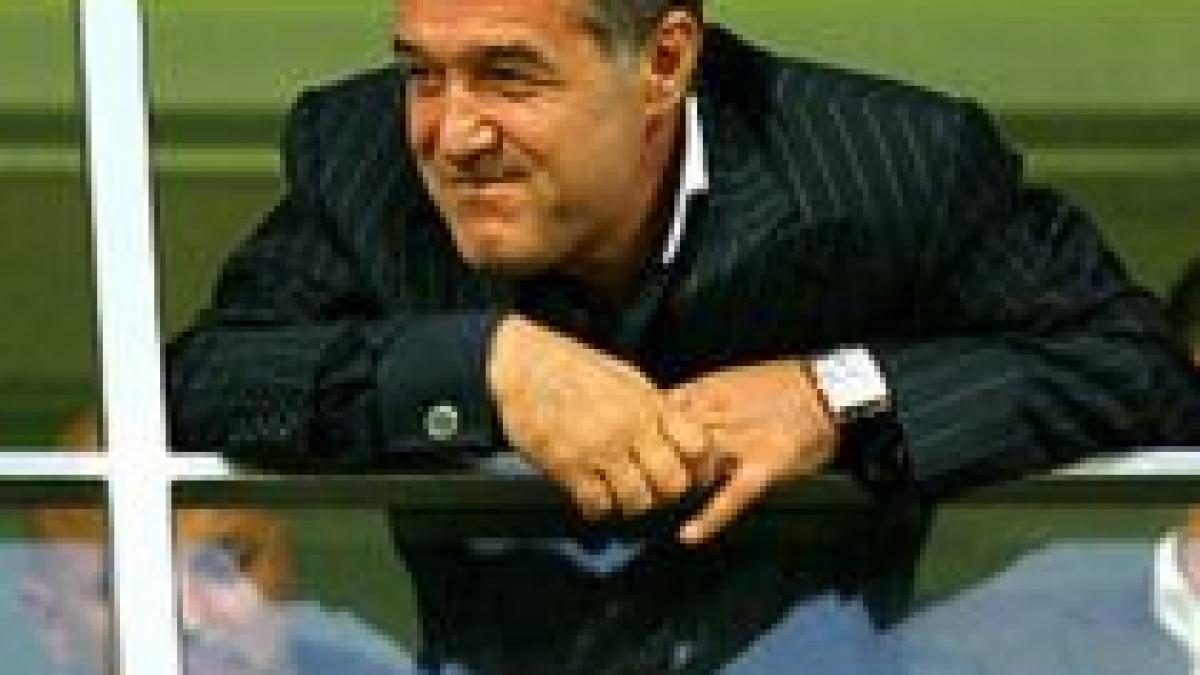 Becali: Primesc 30 de milioane pentru 50% din club. Mekyten vrea doar să stea cu mine în lojă

