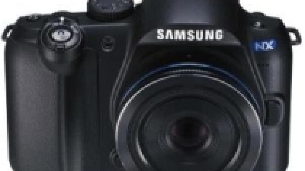 Samsung a prezentat camera foto digitală hibrid, din seria NX (FOTO)