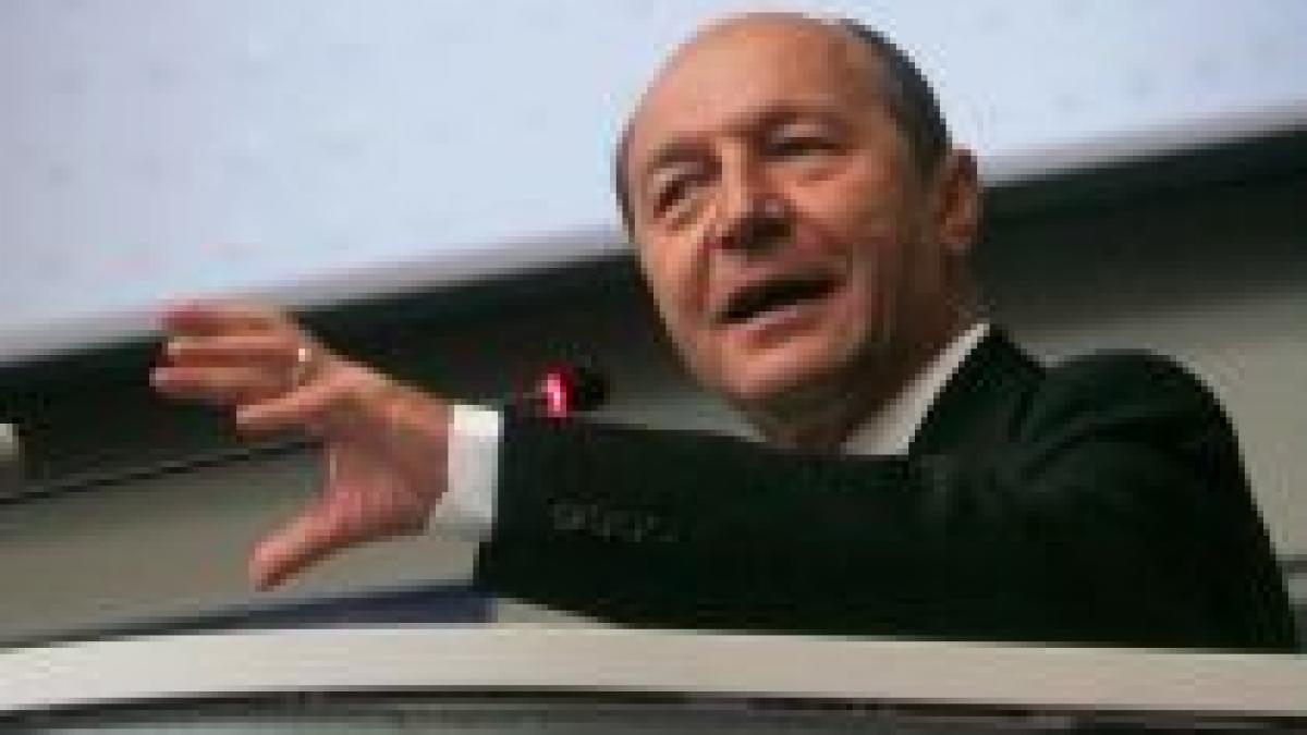 Băsescu: Intenţia liderului PSD de a candida la prezidenţiale este "nefericită" (VIDEO)

