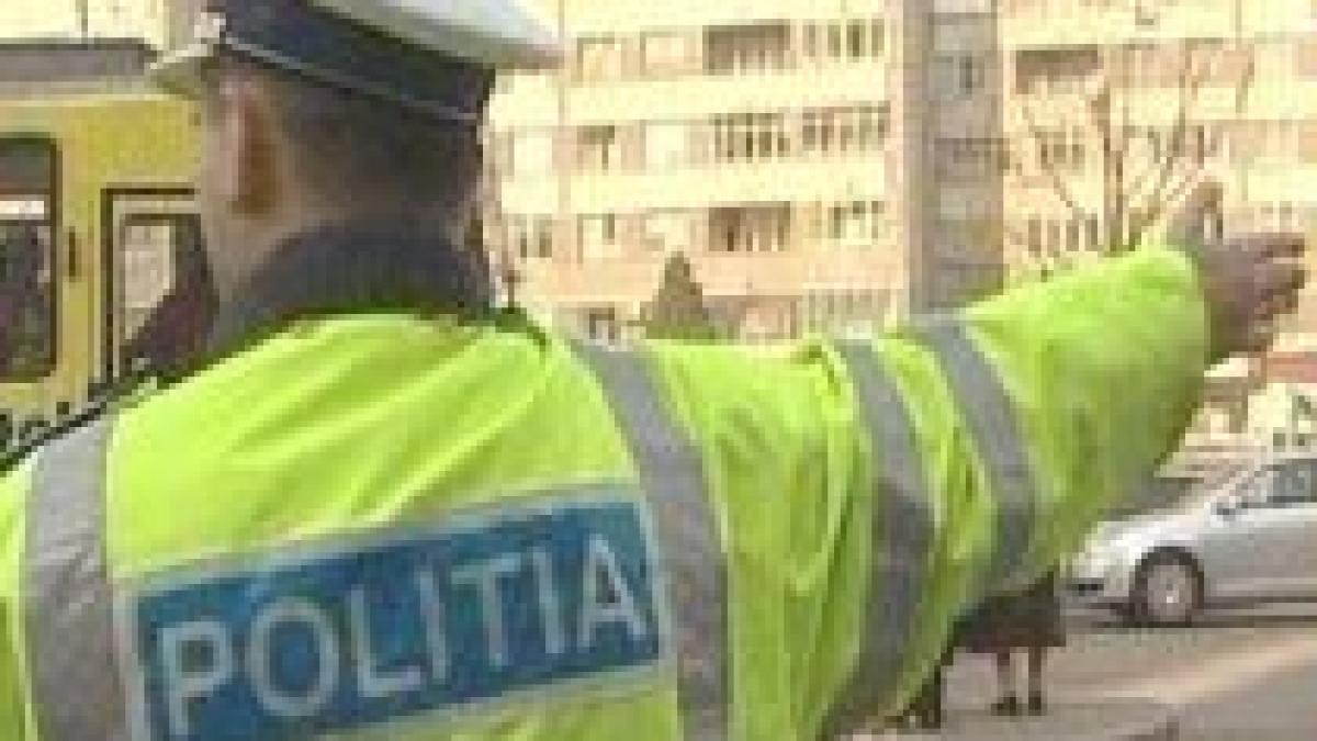 Urmările permiselor date pe şpagă: Şofer incapabil să scrie şi să citească semnele de circulaţie