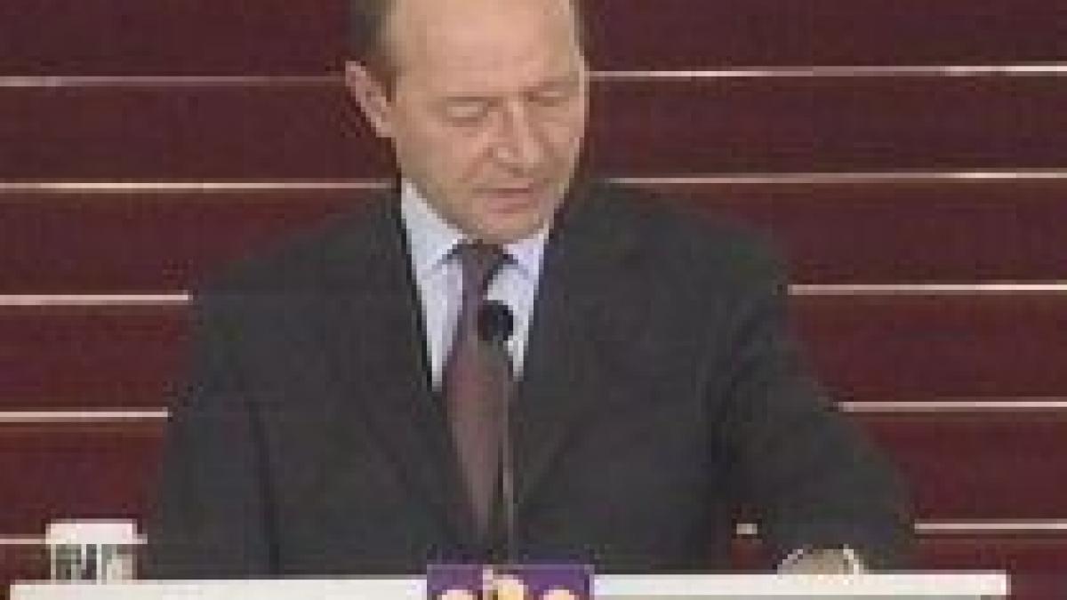 Băsescu, după CSAT: Dacă va fi nevoie şi ni se va solicita, temporar, vom suplimenta trupele din Afganistan