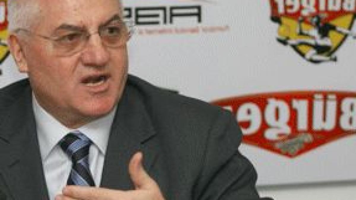 Dumitru Dragomir: trebuie să apăr şi FRF şi FC Timişoara, sunt ca între ciocan şi nicovală