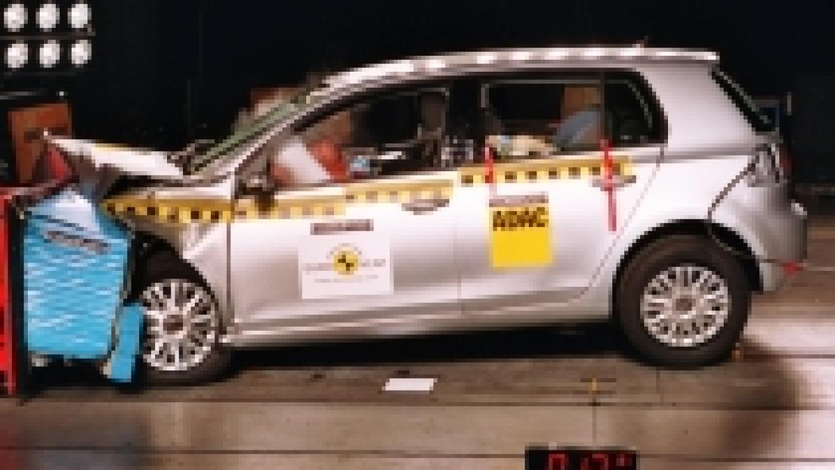 Volkswagen Golf VI a primit punctajul maxim la testele EuroNCAP (VIDEO)