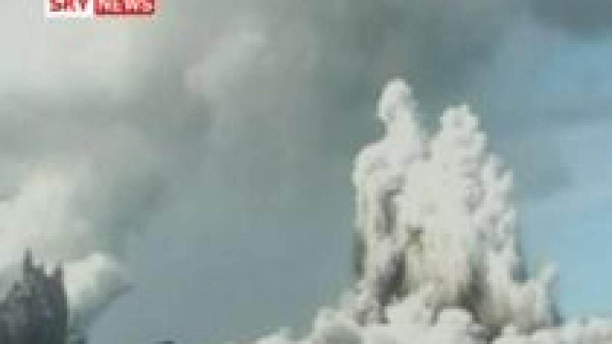 Spectaculos: Un vulcan subacvatic a erupt în Oceanul Pacific (VIDEO)