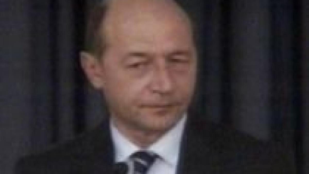 Băsescu: SRI, zero erori în informările şi analizele furnizate în 2008 (VIDEO)
