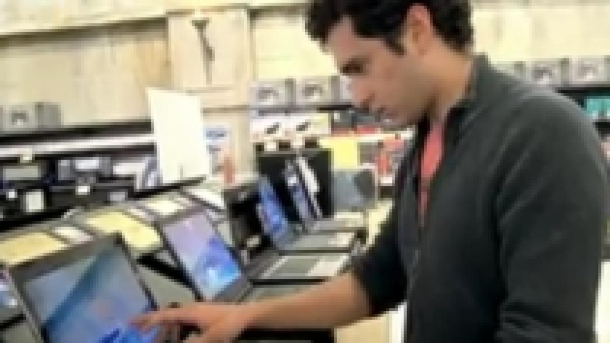 Microsoft atacă Apple în două noi reclame "pro PC" (VIDEO)