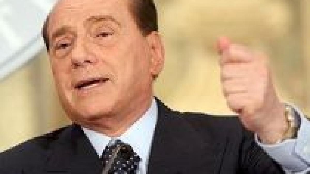 Silvio Berlusconi ameninţă presa cu măsuri ?directe şi dure? dacă mai vorbeşte despre gafe

