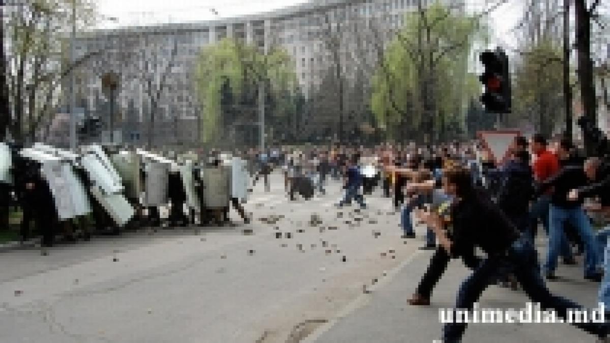 Trei persoane au murit la Chişinău, în timpul protestelor faţă de regimul comunist