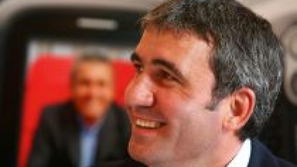 Hagi: "Ar fi o onoare să fiu antrenorul echipei naţionalei"

