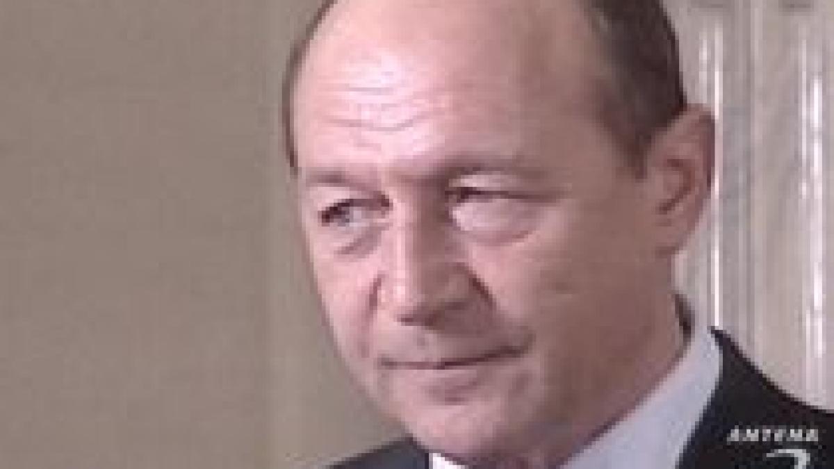 Băsescu, despre DNA şi apartamentul fiicei sale: "Sunt moguli care au intrat în trepidaţii" (VIDEO)